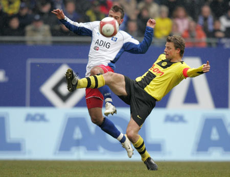 经常飞赴英 经常飞赴英