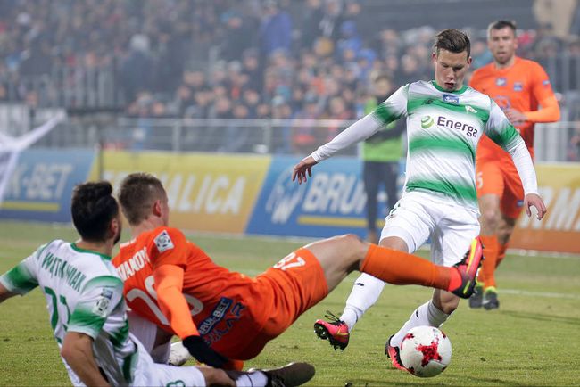 在籃球場上 在籃球場上