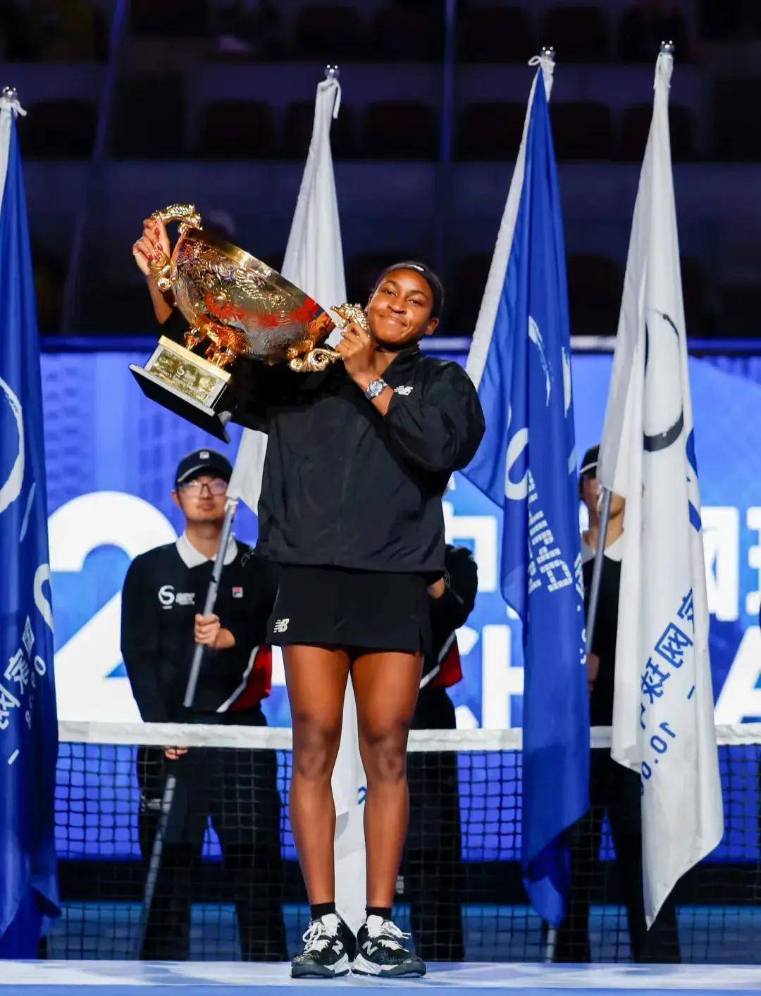 下面是根据 下面是根据